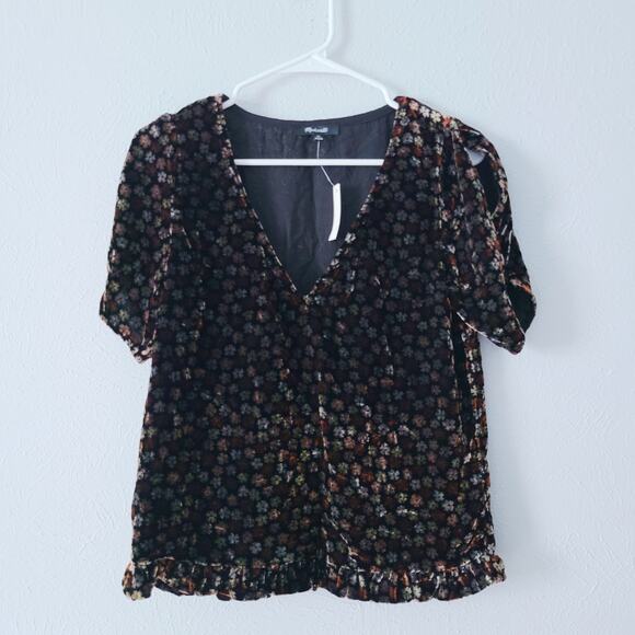 Madewell Tops - Madewell  Velvet  Tulip Sleeve Top with pleated hem